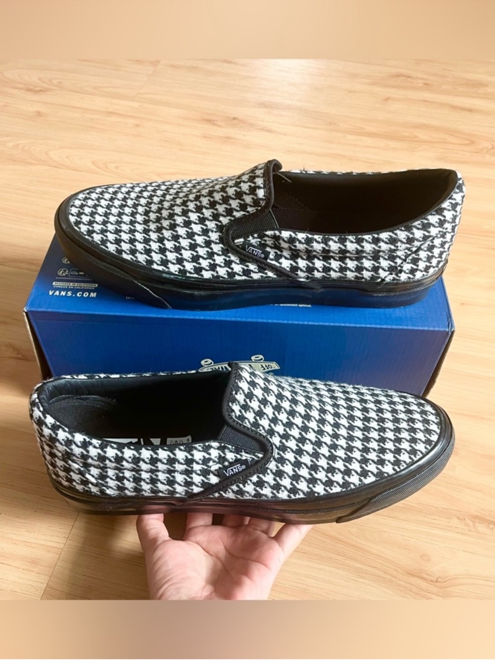 Vans Premium Classic Slip-On
Shoe Houndstooth Black / White Womens 9.0 US - Picture 5 of 11